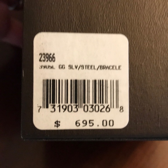 *Authentic* Gucci Ladies Bangle Bracelet Watch - Picture 8 of 8